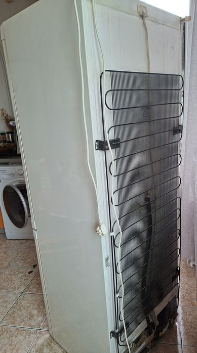 Хладилник с фризер ELECTROLUX