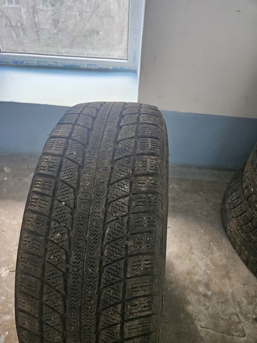 Шины зимние продам