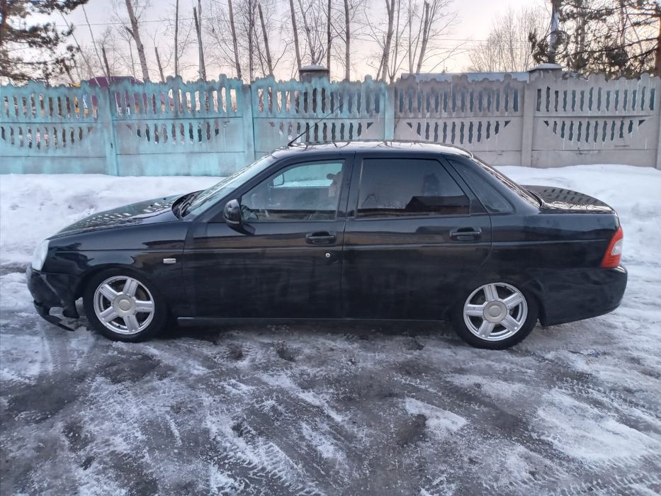 Продам приору люкс плюс