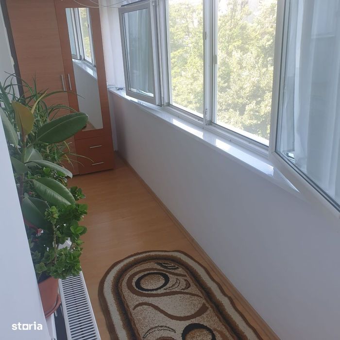 De vânzare apartament 2 camere Cartier Hipodrom etaj intermediar