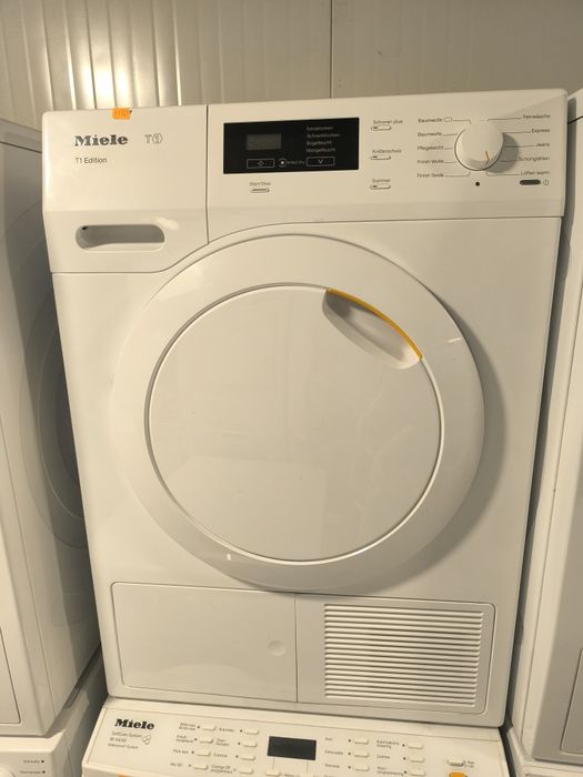 Сушилня Siemens IQ 300 .Термопомпа.8 кг. A++