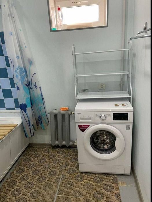 Продаю квартиру Яшнабадский р-он Авиасозлар-2 77-сер 2-ком 3-этаж 4-эт