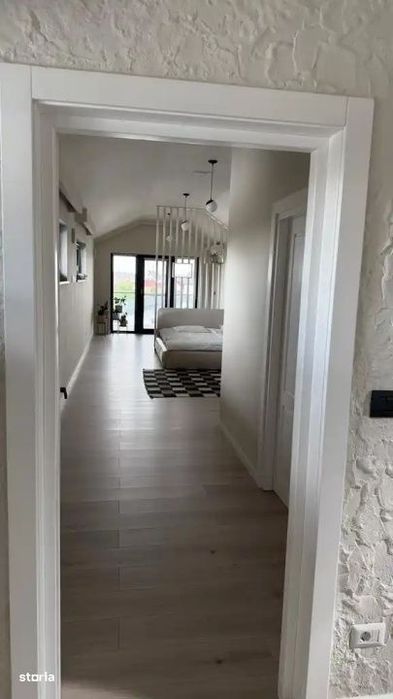 Casa individuala, 302 mp, teren 800 mp, zona Marginea