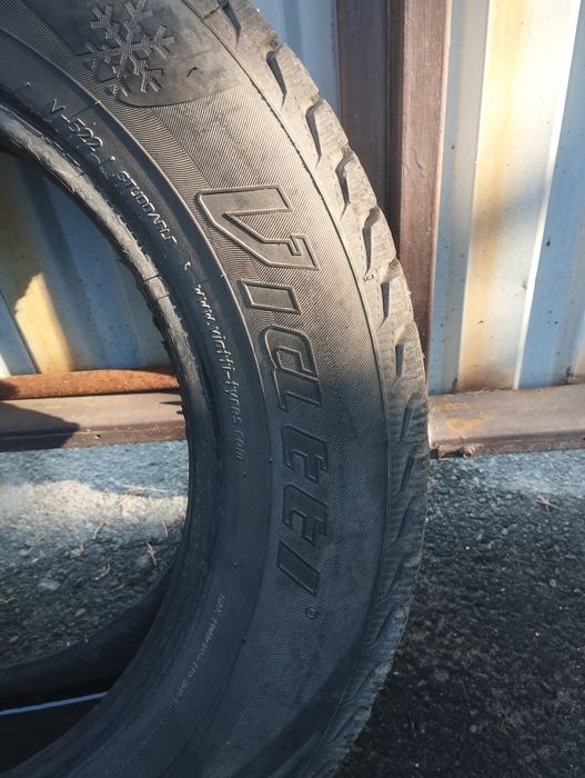 Продам зимнюю резину R15