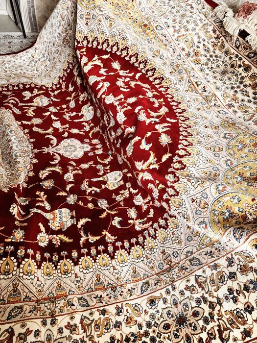 Ковер шелковый б/у