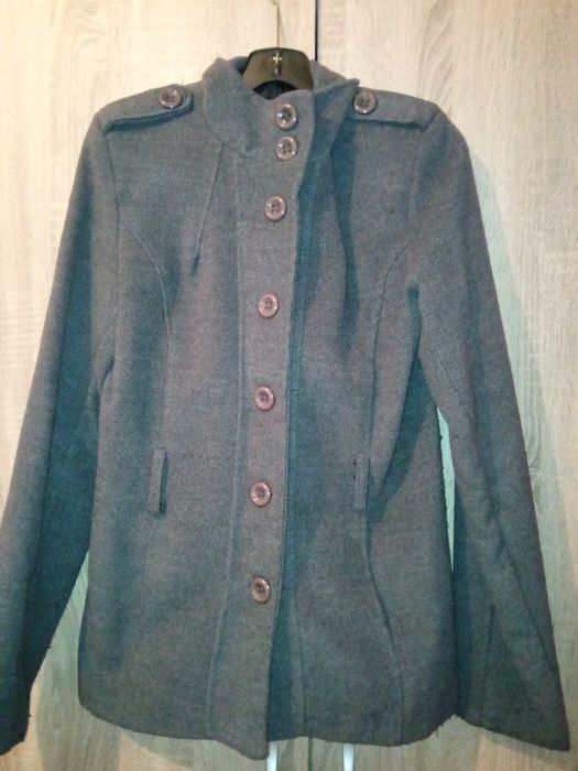 Дамско сиво палто