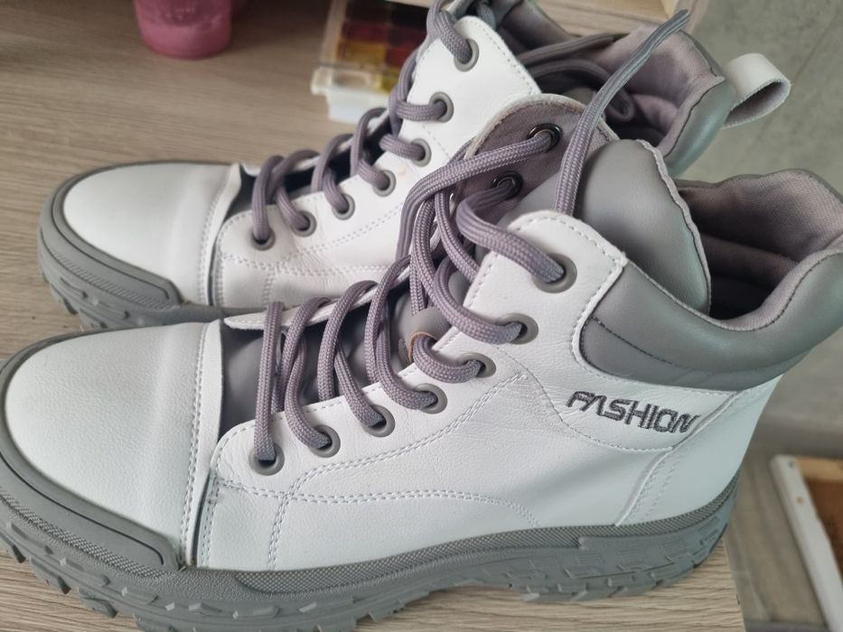 Новый весений обувь