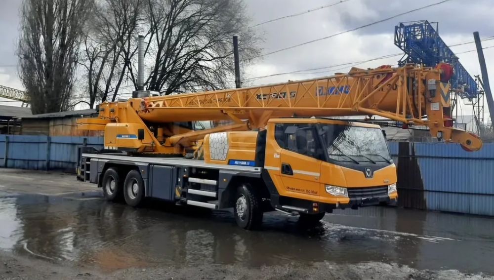 Услуга автокрана  китай