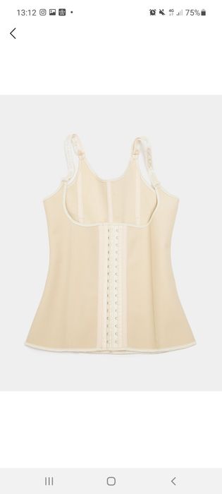 Ayollar uchun karset