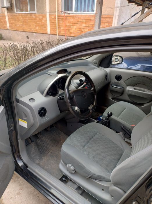 Vind Chevrolet kalos sau schimb cu Ford focus mk1 1.6