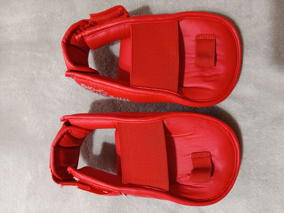 Manusi si botosi karate