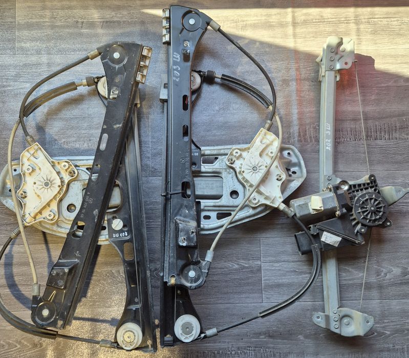 Стъклоповдигач  мерцедес w203