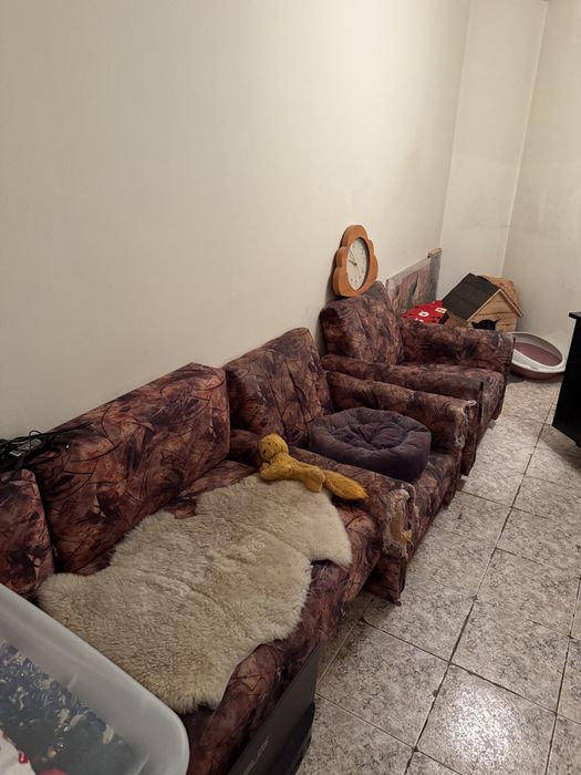 Подарявам Диван и две кресла