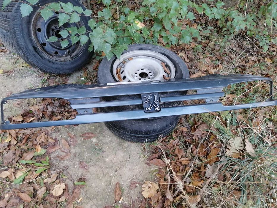 ПЕЖО 806 ЧАСТИ  .Което е на снимките .Алуминиеви джанти с гуми 15 ки .