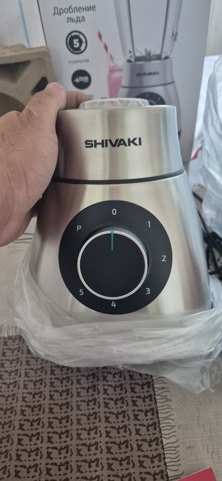 Кухонный измельчитель,  блендер.