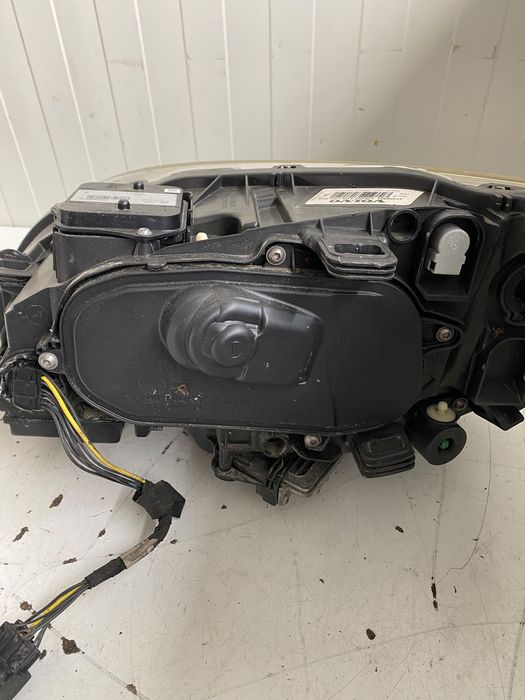 Far dreapta xenon 8 pini LHD VOLVO S60 V60 FACELIFT 31395903 31698819