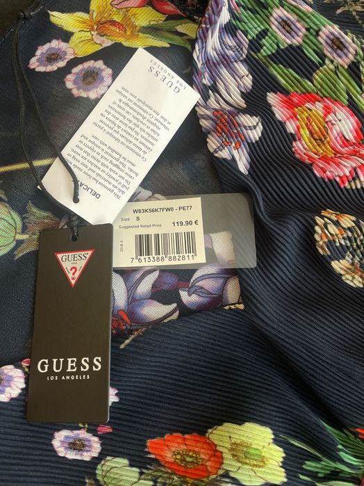 Оригинална рокля на GUESS