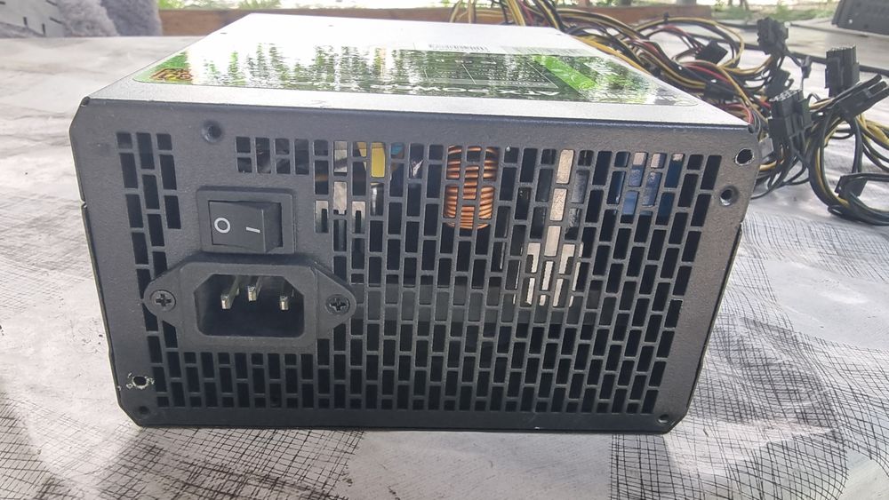 Блок питания GameMax GM-1650