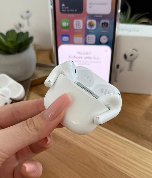 AirPods Gen.4 (Noise Cancelling)