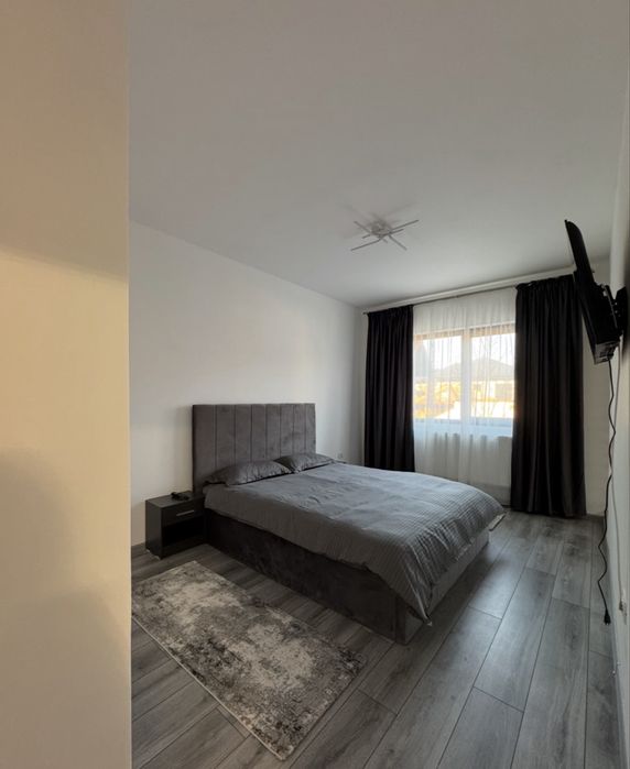 De închiriat - apartament cu 2 camere (disponibil începând cu 1 octombrie 2026)