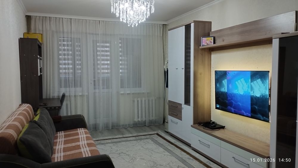 Продаётся уютная 3-комнатная квартира в развитом районе.