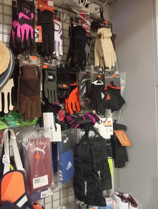 Продавам бизнес оригинална стока от Outlet магазин