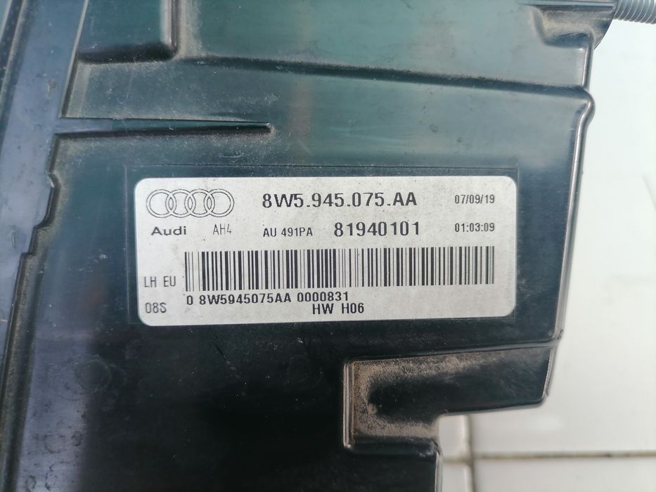 Lampa stop led triple Audi A4 B9 Tiguan