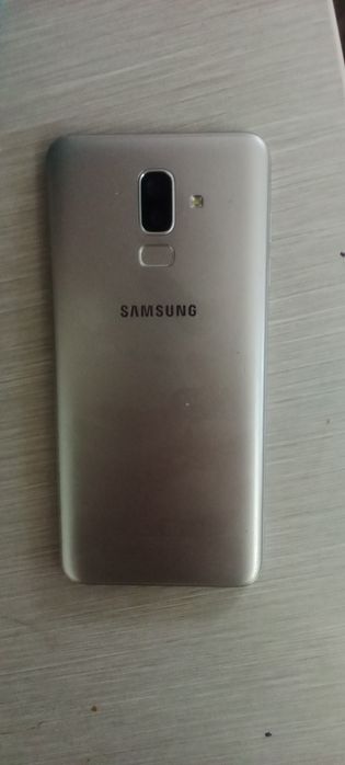 Samsung galaxy J8 32 г Срочно