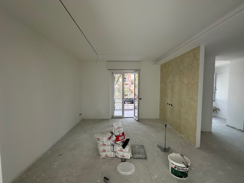 Renovări și Finisaje Interioare