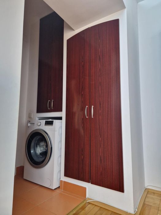 Apartament 2 camere semidecomandat la cheie