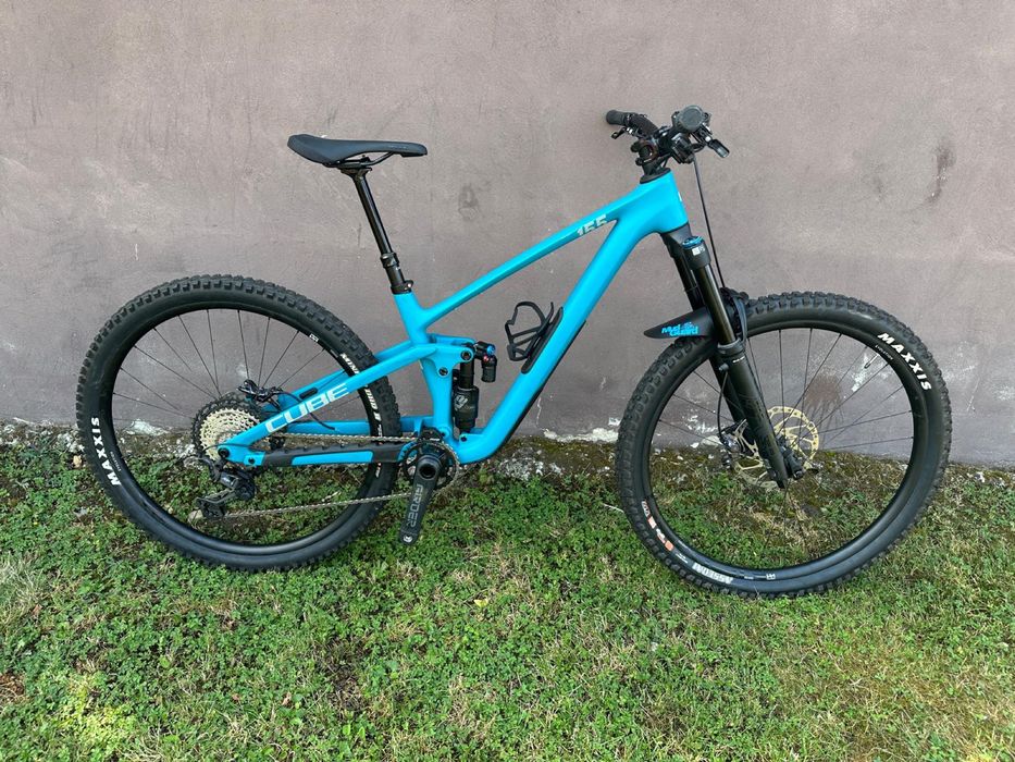 Vand bicicleta cube full suspension