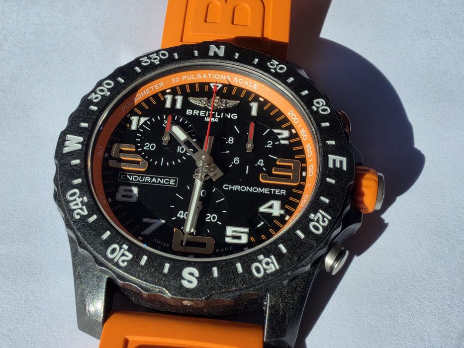 Breitling Endurance Pro 44мм