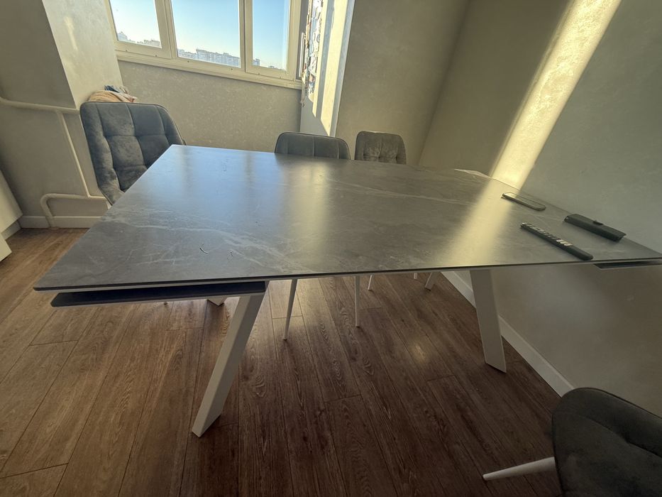 Продам стол 160х90