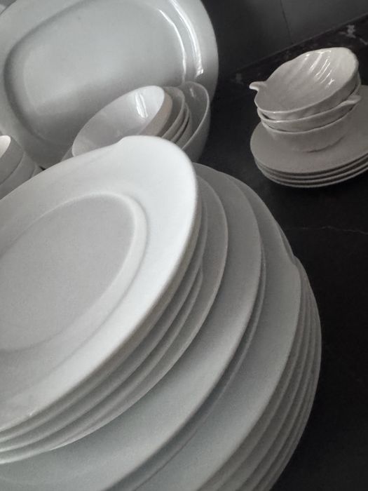 Продам Посуда-Сервиз белыйФарфор