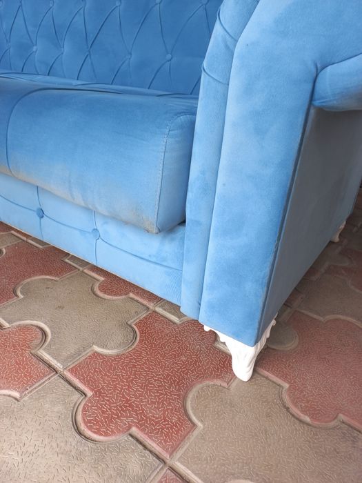 Диван буу,в хорошем состоянии