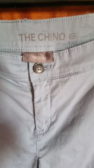 Vând pantaloni, gri-bleu,stare impecabila