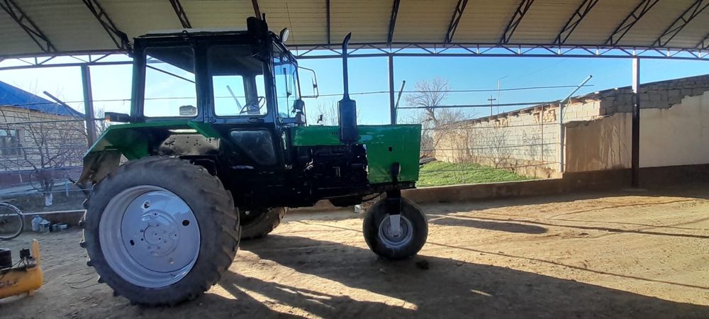 МТЗ беларус трактор