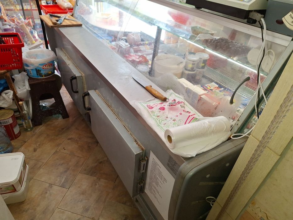 Витрини за хр.магазин