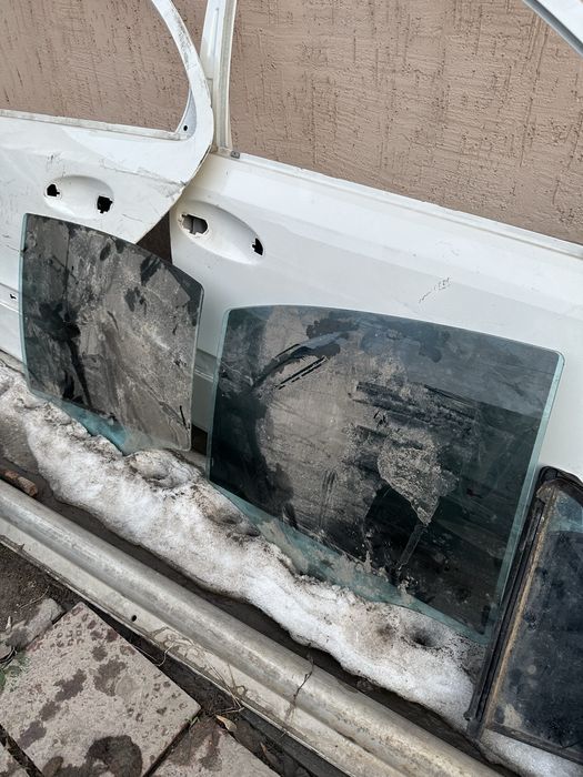 Дверья в сборк 211 мерс
