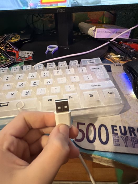 Tastatura RGB  cu fir