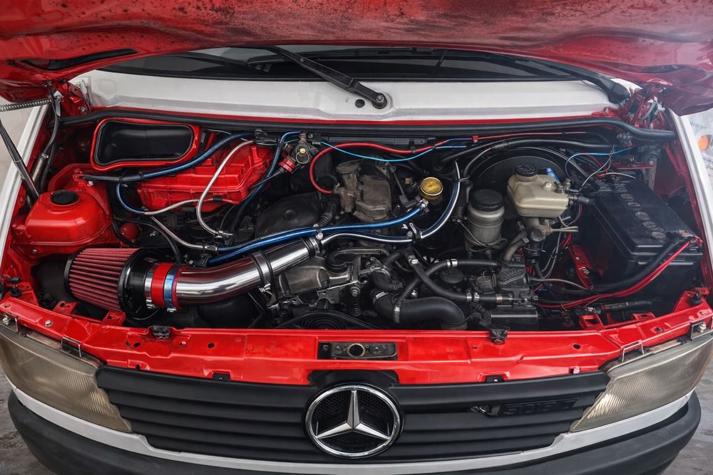 muzqaymoq barterga mercedes sprinter 1997 refrejator 1993