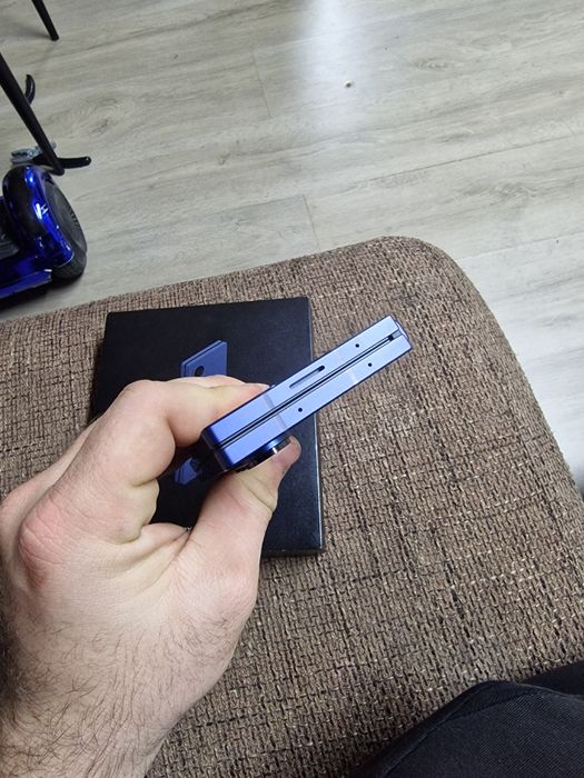 Samsung Galaxy Z Fold 6 Navy – Ca NOU (Baterie 100%, Activat Oct. 2025