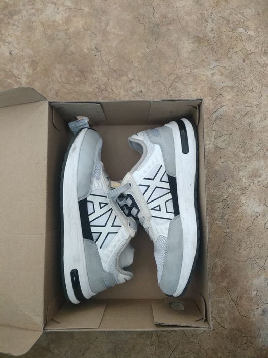 Продам красовку бели