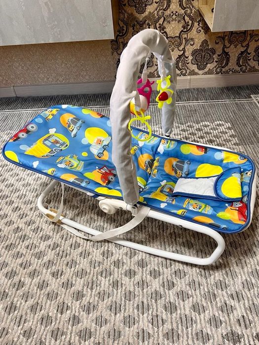 Продам детскую кресло-качалку