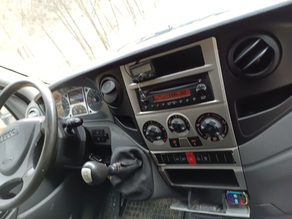 Iveco Daily cu Basculare 7locuri Doka cu Climă