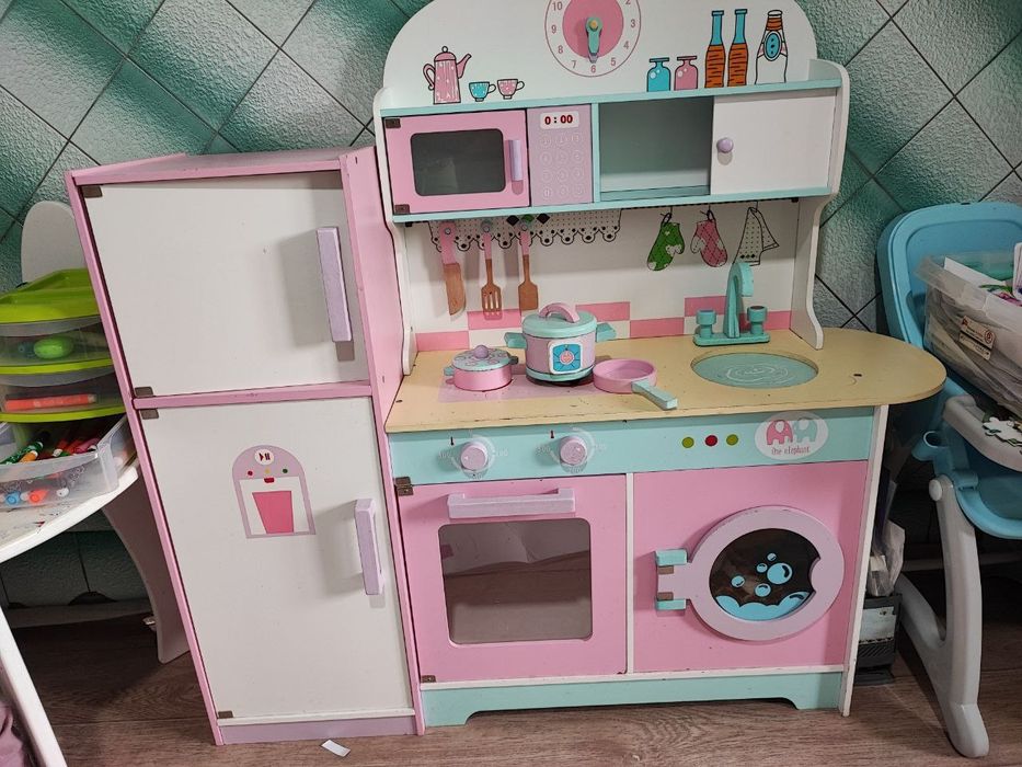 Продается детская кухня в хорошем состоянии