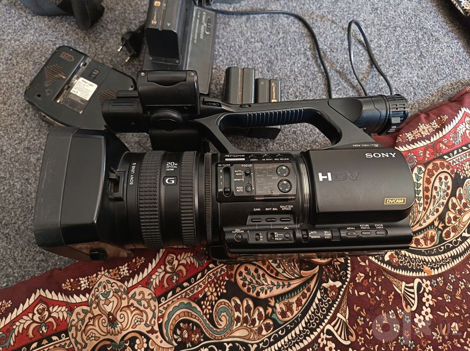 Видео камера SONY HVR-Z5E