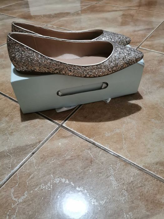 Balerini eleganți de ocazie