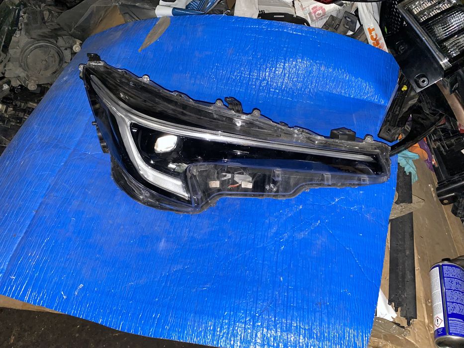 Far Toyota Corolla E210 facelift 2023 - 2025 Far dreapta led
