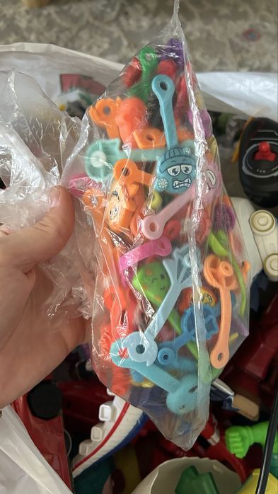 Продам пакет игрушек для мальчика